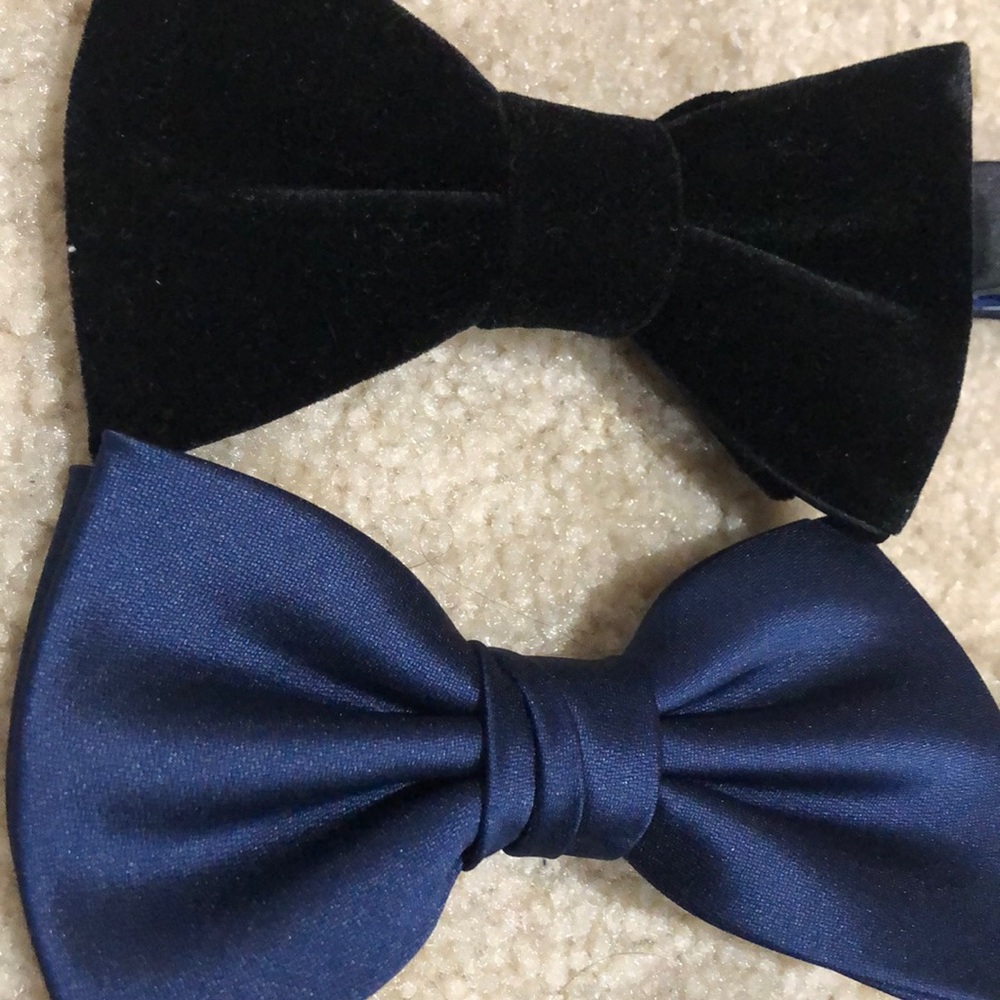 Four ties - Picture 3 of 8